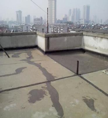 利津漏水维修 楼顶漏水是什么原因，楼顶漏水维修方法是什么?